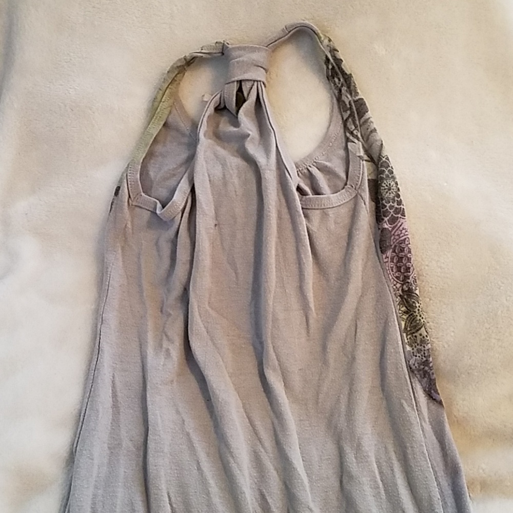 Top - Picture 2 of 2